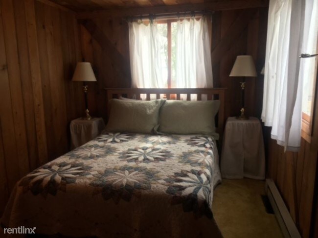 Foto del edificio - 13456 N Forest Beach Shores Rd