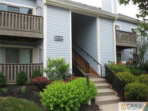 Primary Photo - 102 Aspen Dr