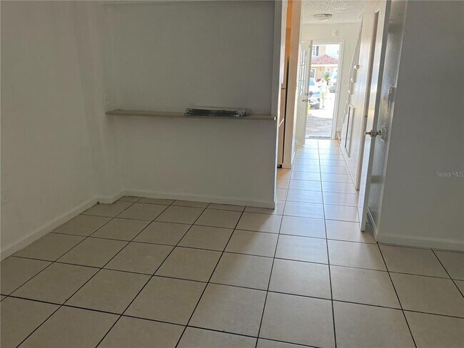 Foto del edificio - 6219 Oak Cluster Cir