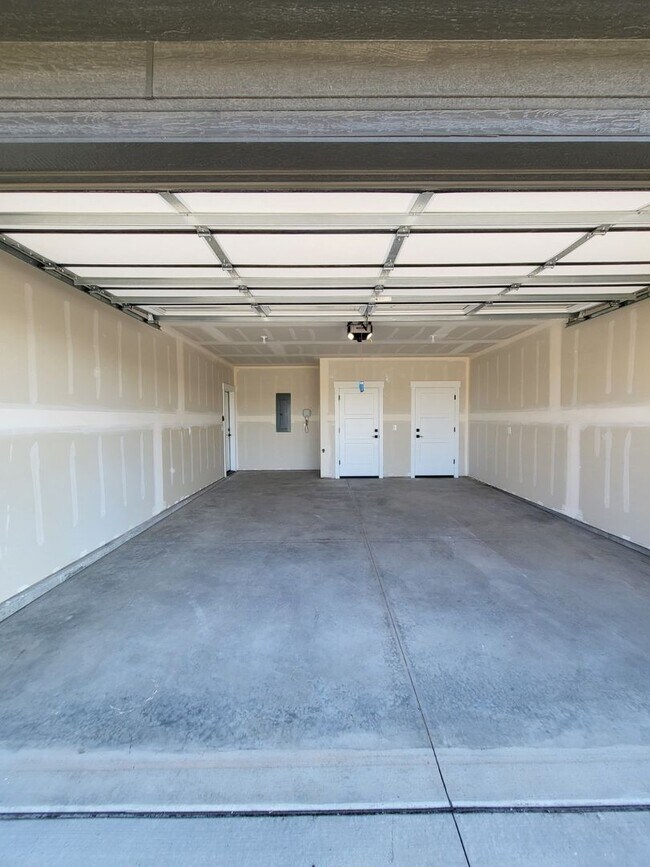 Foto del edificio - Beautiful New Construction!  3 Bedroom 2.5...