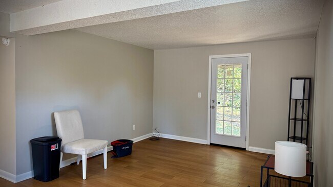 Foto del edificio - 4310 Cele Ct