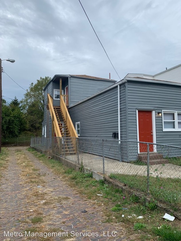 Primary Photo - 1316 S Preston St