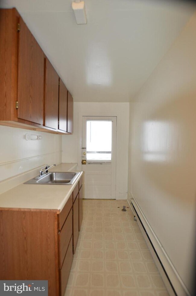 Building Photo - 41 E Patrick St