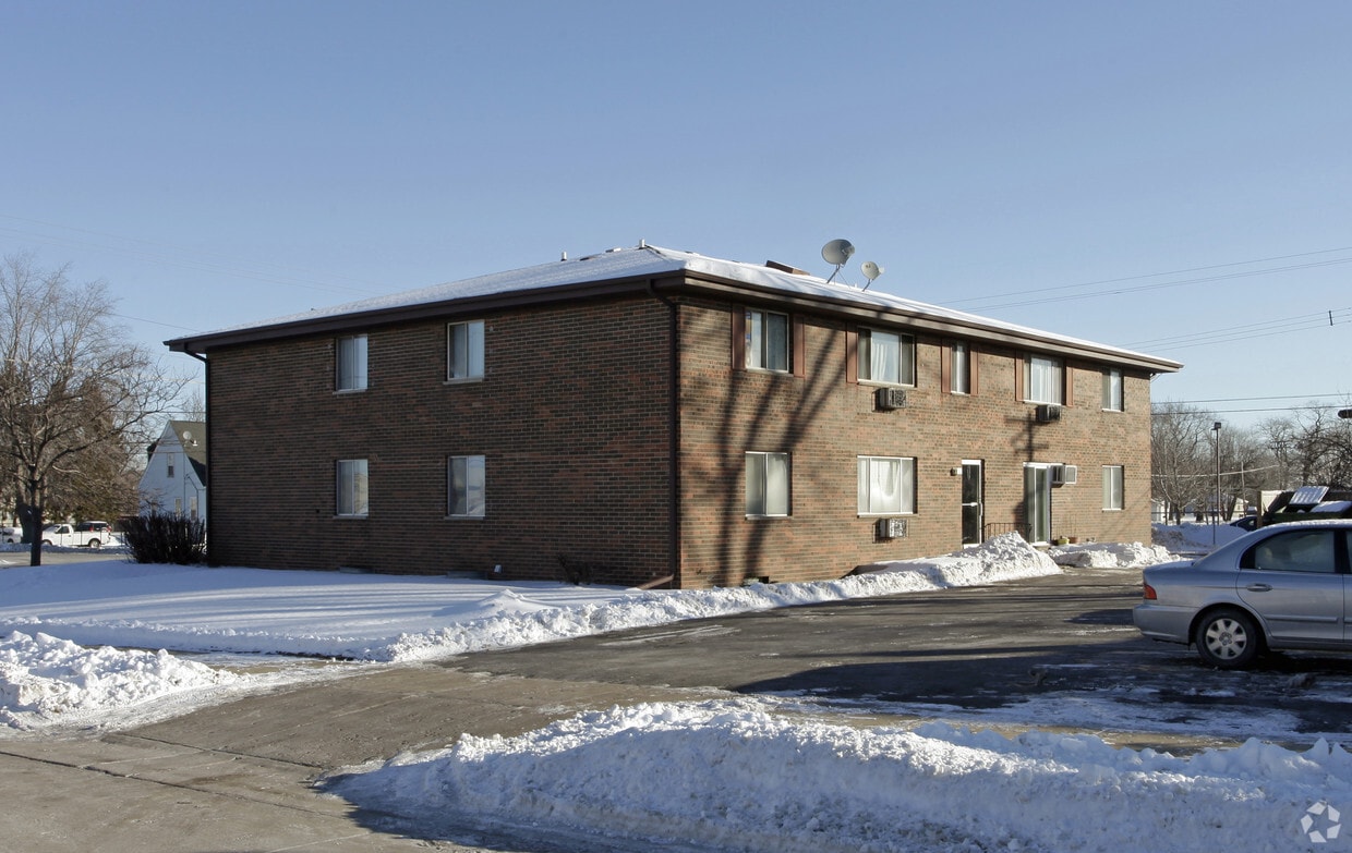 Building Photo - 5117 52nd St