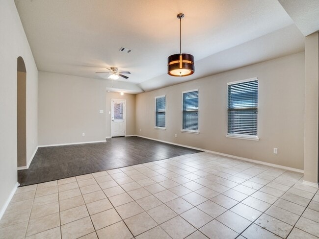 Foto del edificio - 2302 Tombstone Dr