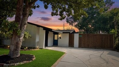 Building Photo - 11103 Greenwillow Dr