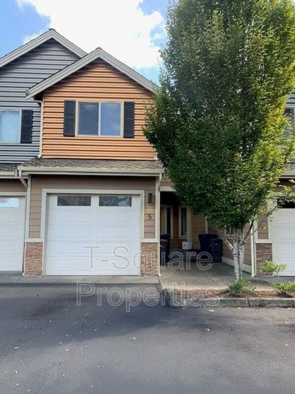 Foto principal - 14819 35th Ave W