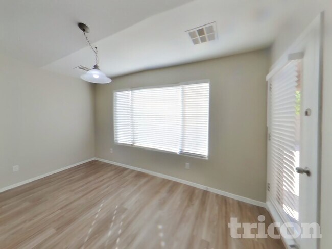 Building Photo - 2117 W Pickett Ct