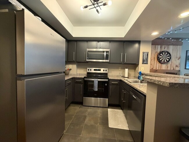 Photo - Available FALL 2026 @ $3600/Month! Beautiful 8th floor Lake Plaza unit ready for August 2026 Move... Apartment