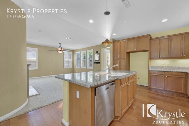 Building Photo - Gorgeous Mare Island retreat