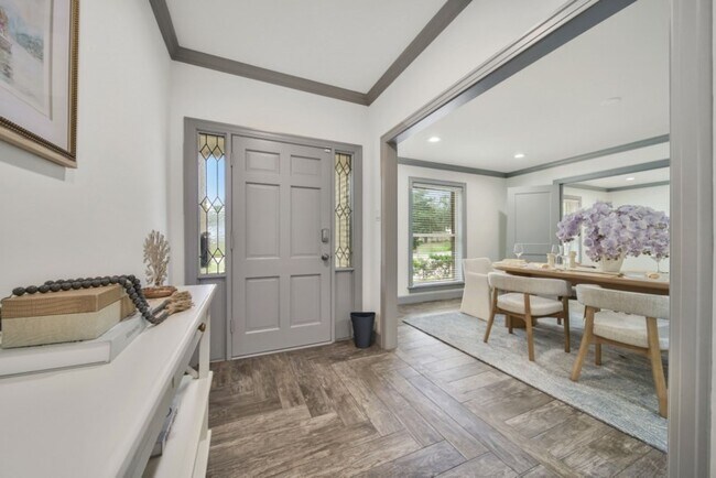 Foto del edificio - 10042 Briar Forest Dr