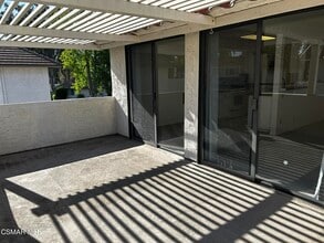 Building Photo - 2448 Instone Ct