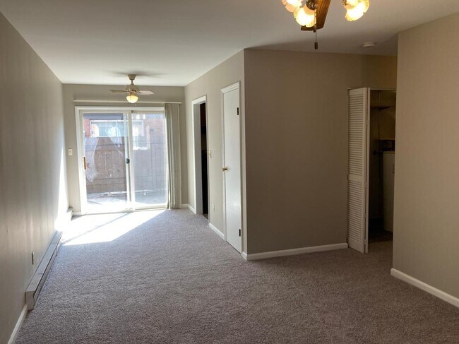 Building Photo - 5386 Dunmore Dr