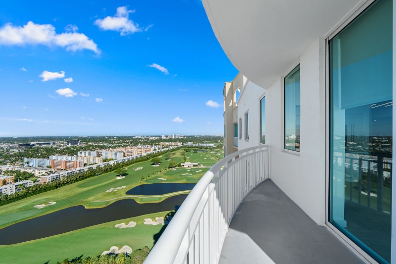 Photo - 1745 E Hallandale Beach Blvd (Hallandale Beach, FL)