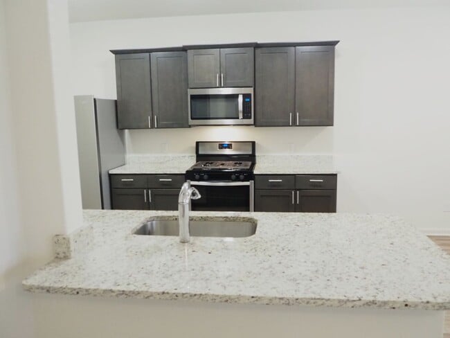 Building Photo - 13832 Musselshell Dr
