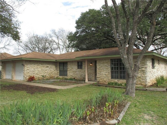 Building Photo - 11913 Bluebonnet Ln