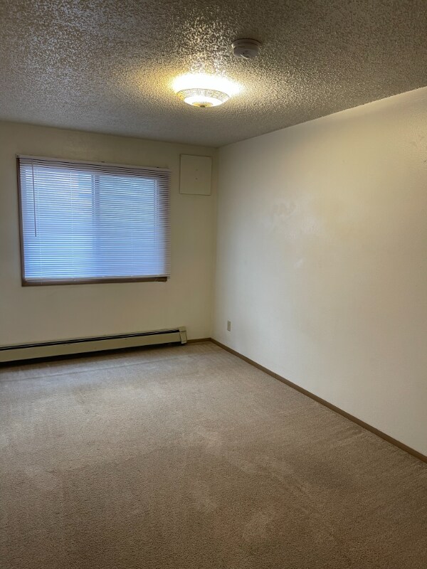 Foto del edificio - 932 E Washington St