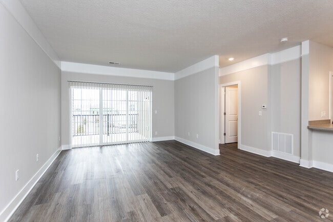 1BR, 1BA - 976SF - Living Room - Dooley's Orchard