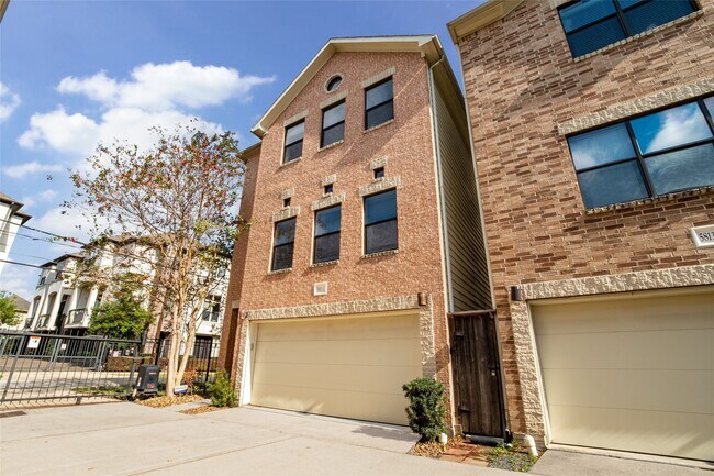 Foto del edificio - 5813 Darling St