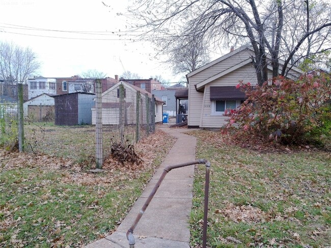 Foto del edificio - 6118 Vermont Ave