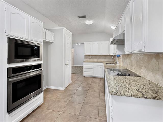 Building Photo - 6913 Battle Creek Dr