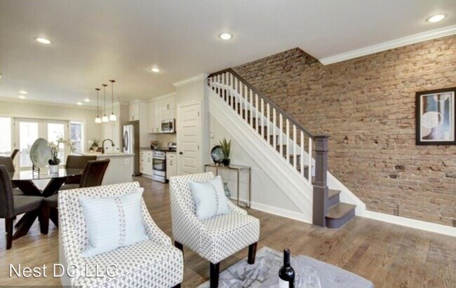 Foto del edificio - 3 br, 2.5 bath House - 127 18th St SE