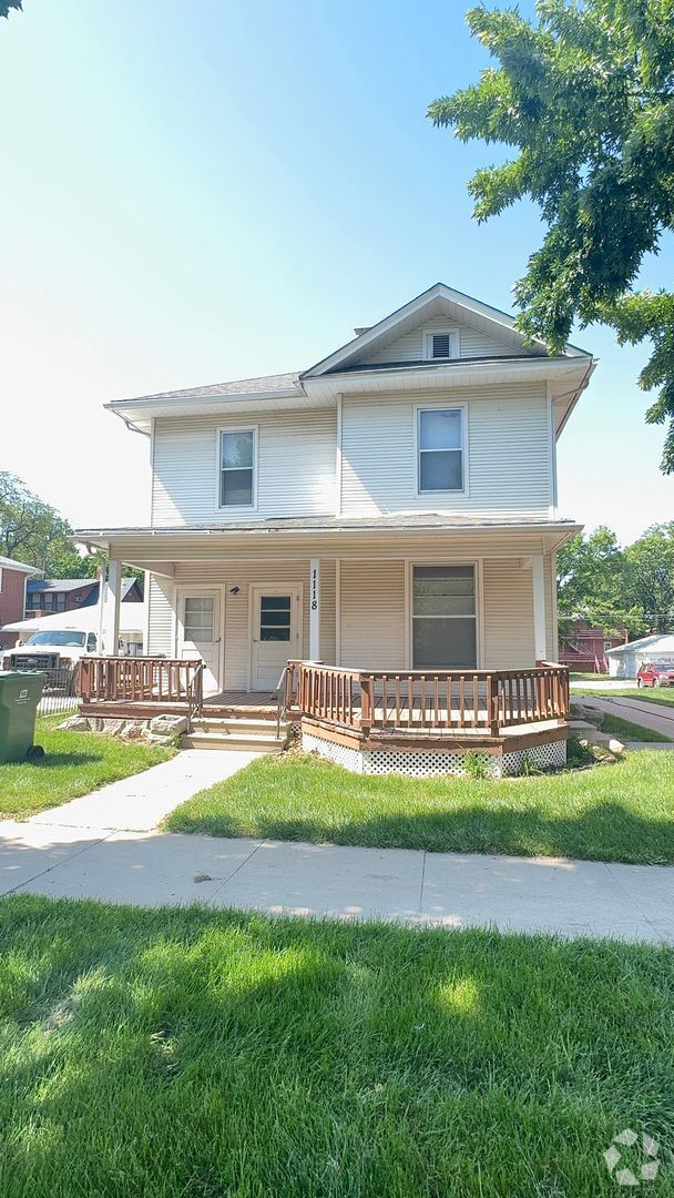 Building Photo - 1118 Garfield St