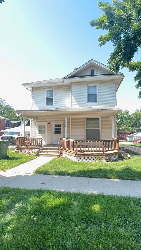 Foto principal - 3+ bedroom, 2 bath in south Lincoln