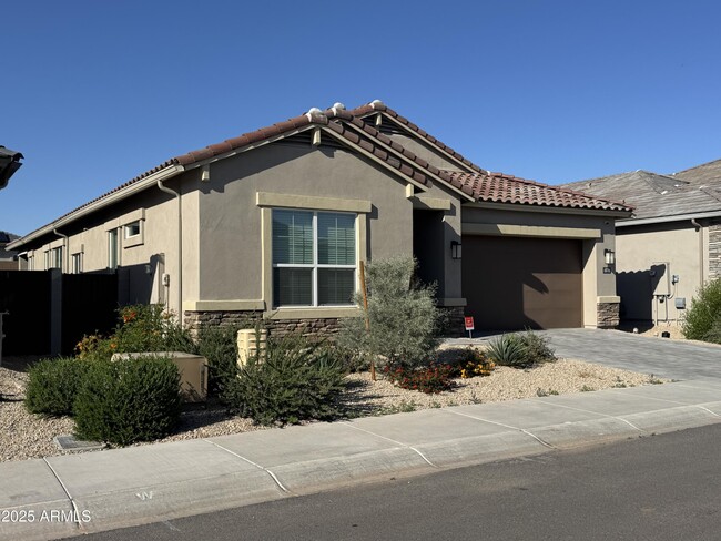 Building Photo - 6016 E Ringtail Wy