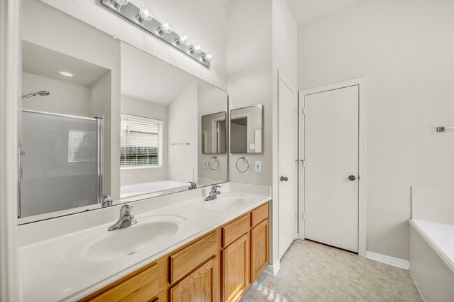 Building Photo - 256 Indian Falls S