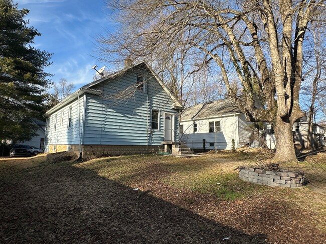 Foto del edificio - 25 Indian Spring Rd