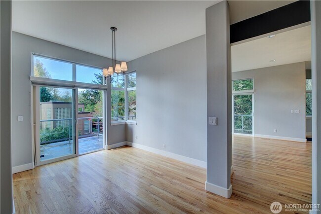 Foto del edificio - 3bd/3.5ba Kirkland Home