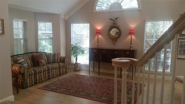 Building Photo - 14609 Cambridge Ct