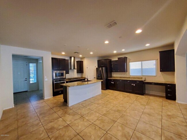 Foto del edificio - 25180 N 108th Ln
