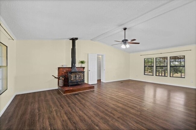 Foto del edificio - 13501 Nutty Brown Rd