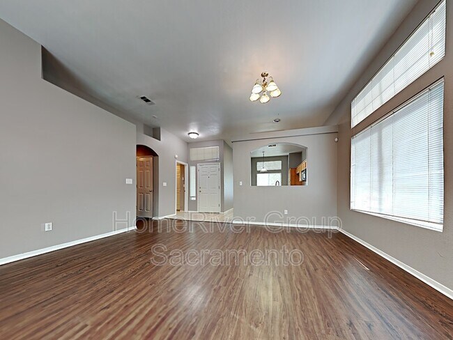 Building Photo - 8932 Gables Mill Pl