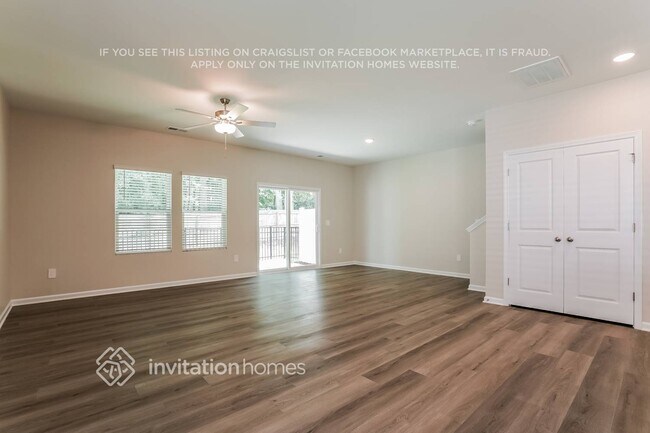Building Photo - 945 Greenville Wy