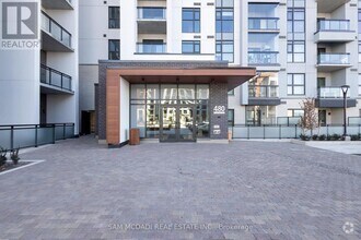 Building Photo - 480-480 Gordon Krantz Ave