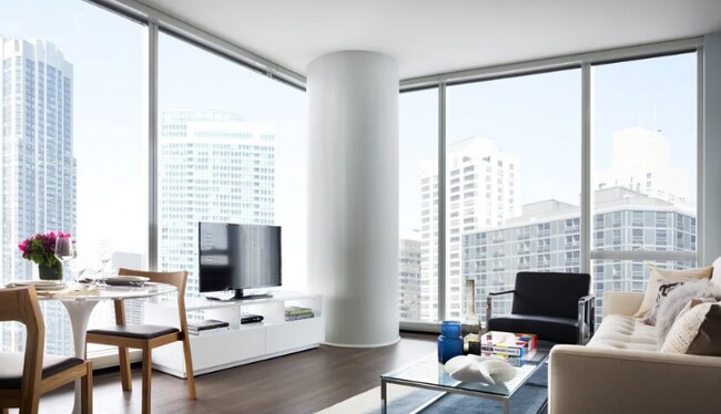 Foto del edificio - 516 N Lake Shore Dr