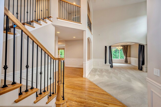 Foto del edificio - 4 bed 3 bath plus bonus room in Bothell