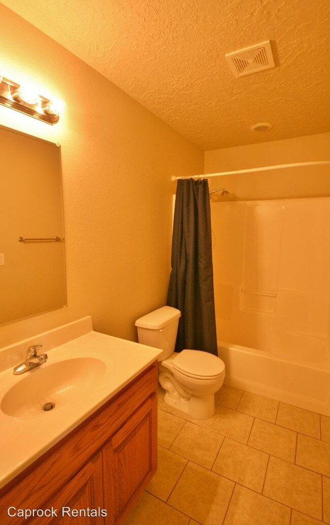Building Photo - 2129 Reese Dr