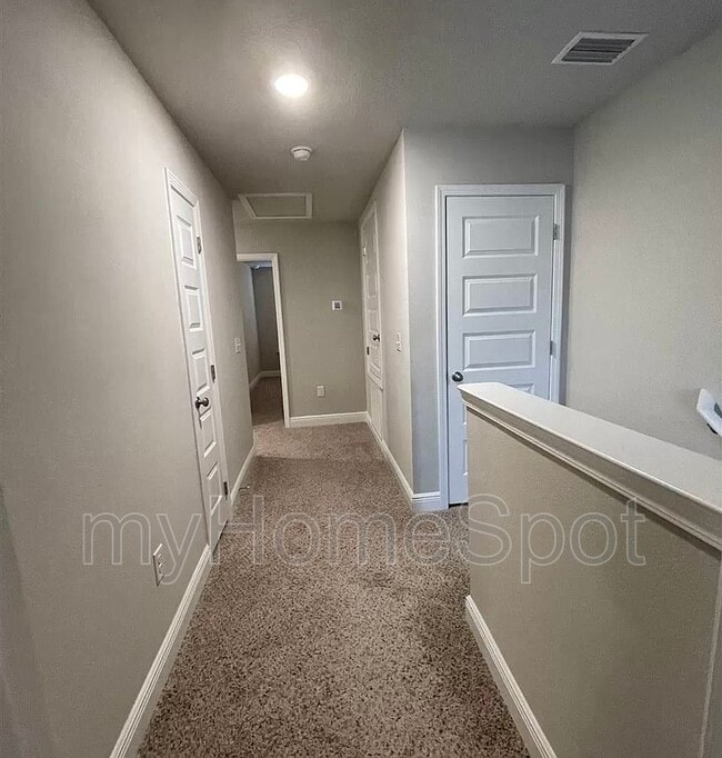 Building Photo - 6091 Royal Port Ct