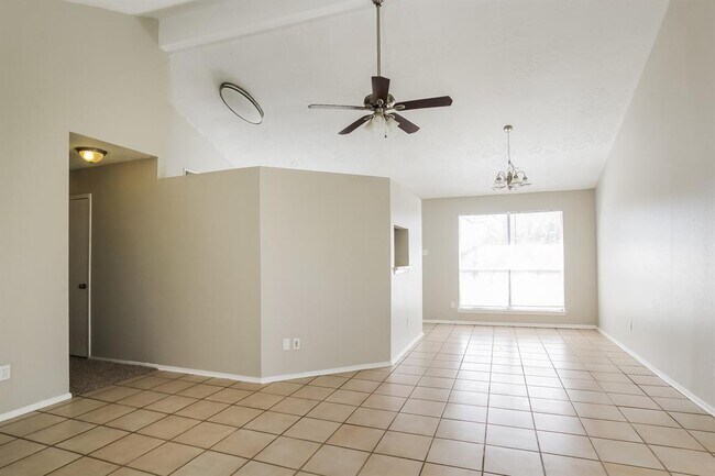 Building Photo - 4111 Bridgeland Ln