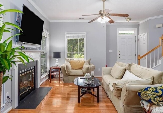 Photo - 303 Catlin Rd House