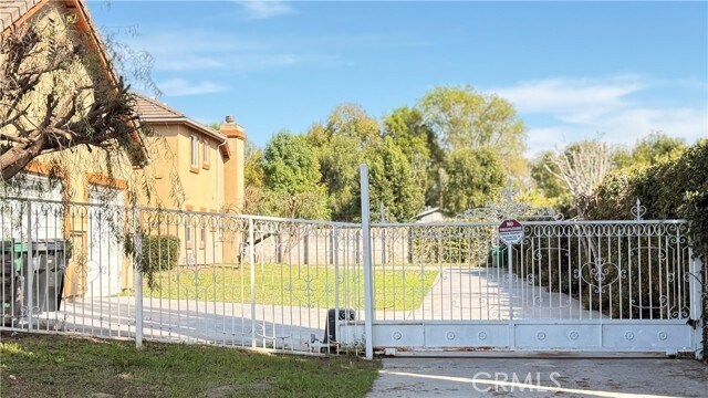 Foto del edificio - 13537 Monte Vista Ave