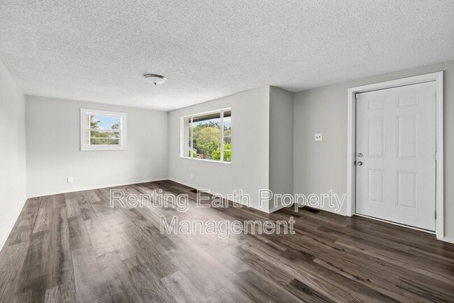 Building Photo - 1908 14th Pl SW