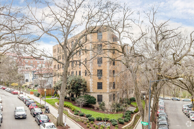 Building Photo - Valley Vista Condominiums