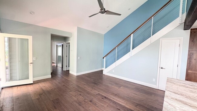 Building Photo - Upgraded 2 bedroom with bonus room