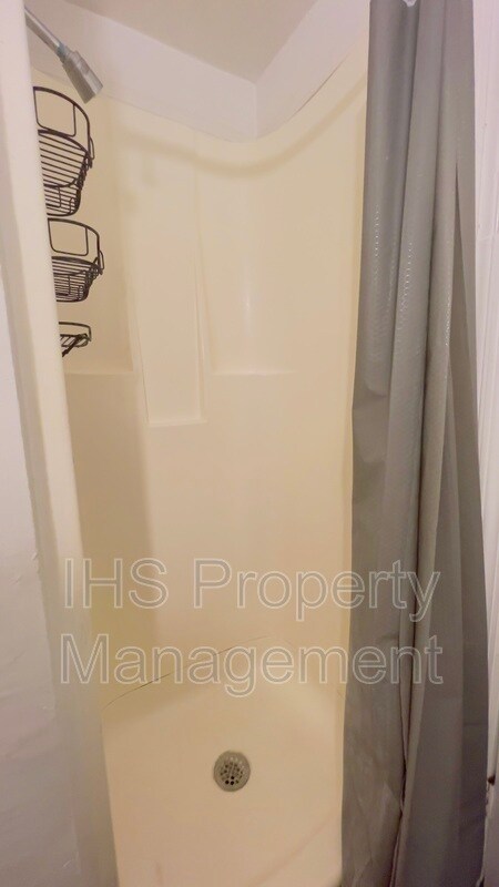 Foto del edificio - 4335 Fallon Dr