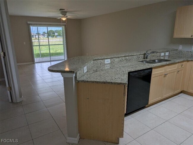 Foto del edificio - 1828 NE 8th Pl
